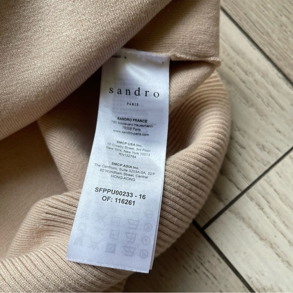 Sandro Cream Crewneck Sweater Classic Knit - Picture 4 of 6